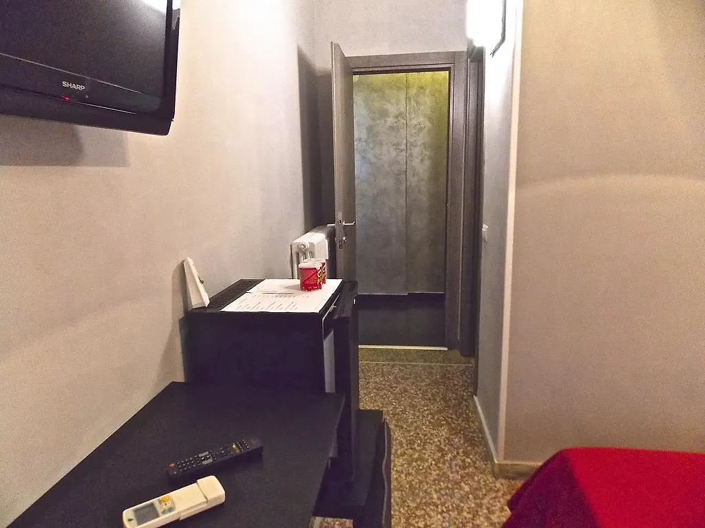 ** Гостевой дом Domus Fabiola - Vaticano Bed & Breakfast Rome Италия